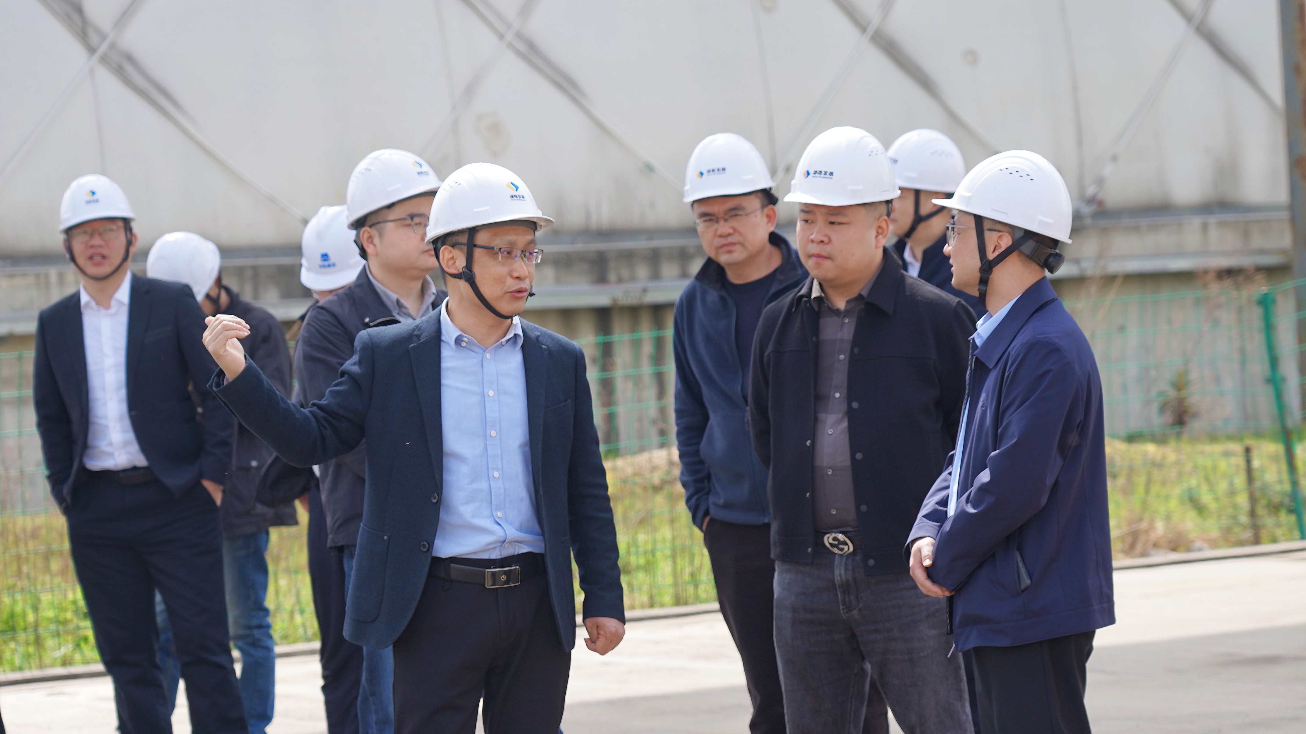 沅江市副市长雷亮调研爱游戏官方网站-爱游戏(中国)机制砂和砂石集散中心项目