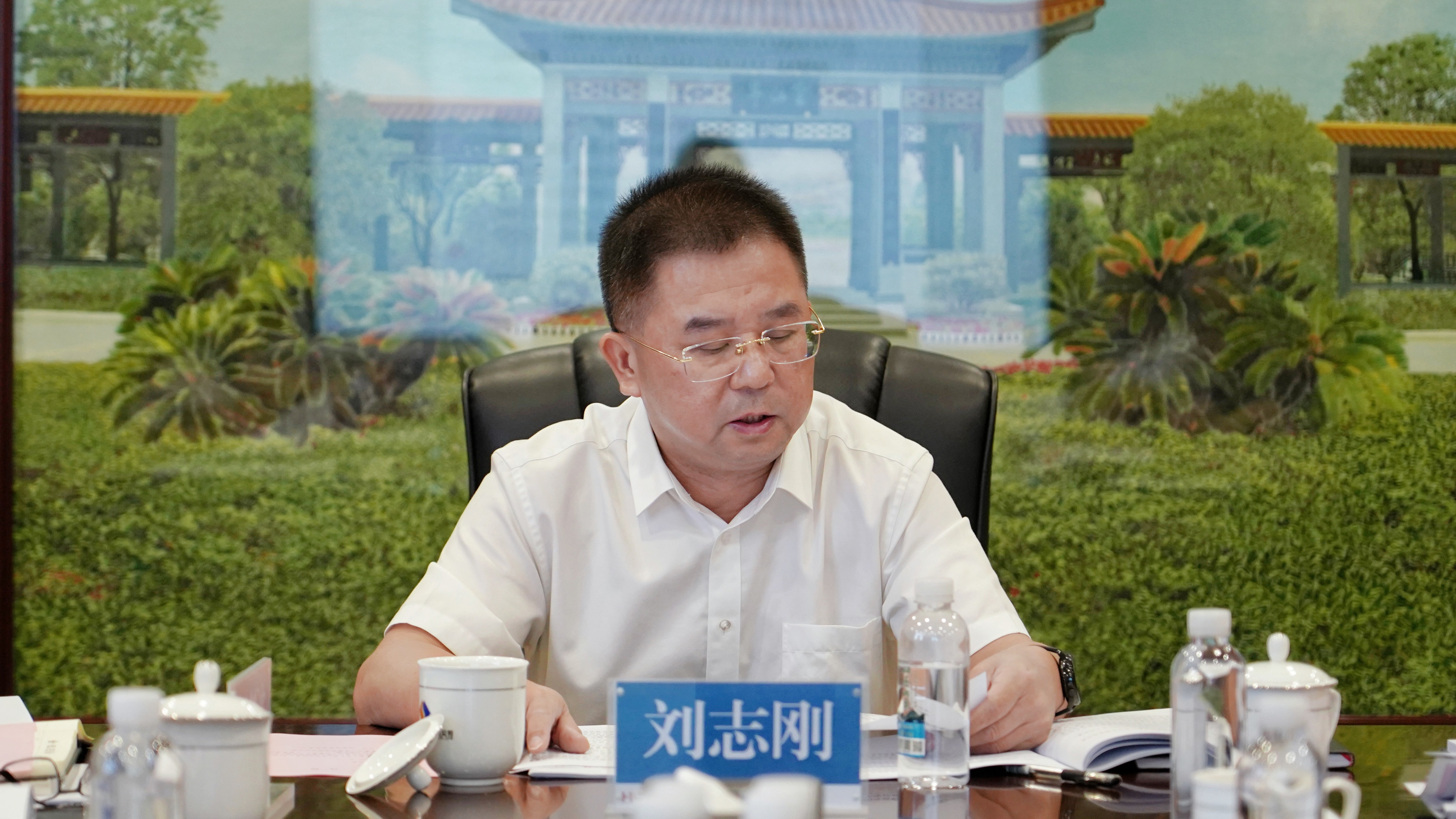 爱游戏官方网站-爱游戏(中国)召开2025年上半年经营分析会